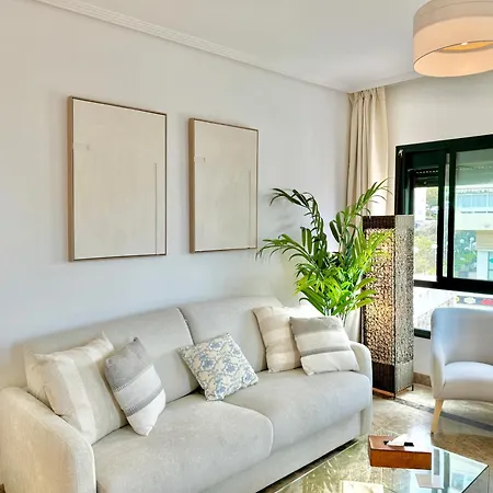 Rs 12 Luxury Center Of - Eaw Homes Apartment Marbella